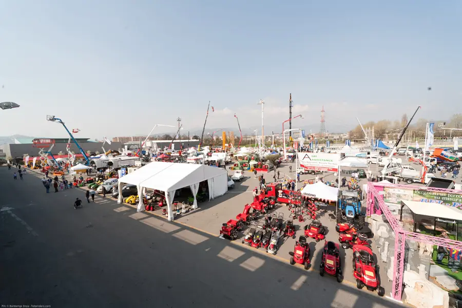 Fiera dell’edilizia a Bergamo: trasporto pubblico rimodulato per agevolare l’accesso
