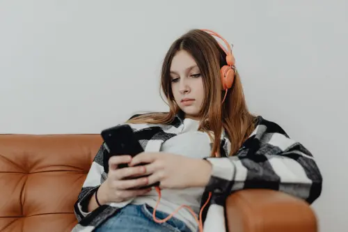 Bergamo, 40mila euro per proteggere i minori da violenza e rischi online